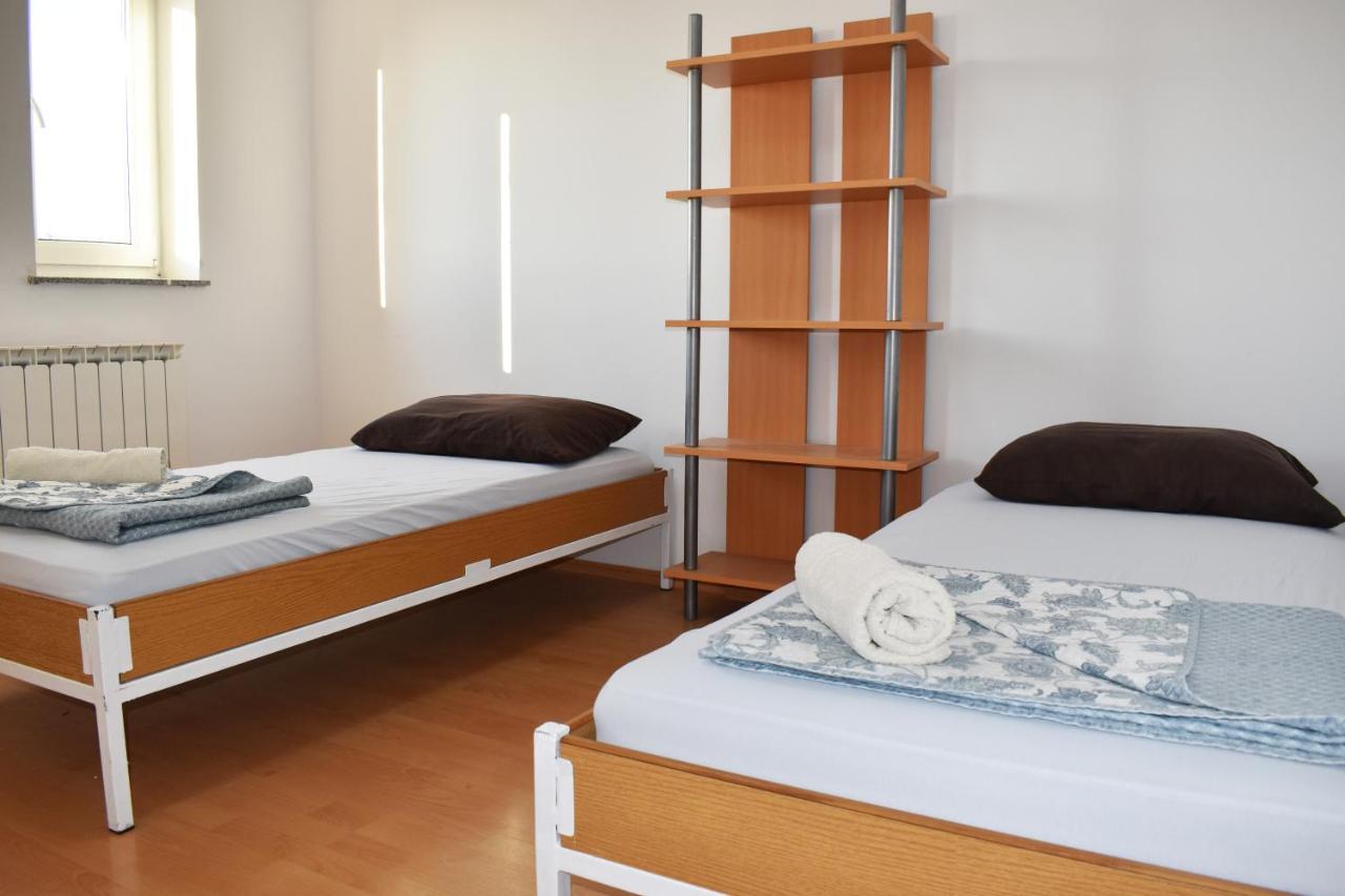 Rooms Busija อิซอลา ภายนอก รูปภาพ