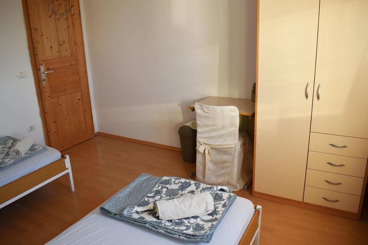 Rooms Busija อิซอลา ภายนอก รูปภาพ