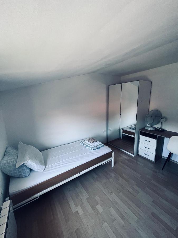 Rooms Busija อิซอลา ภายนอก รูปภาพ