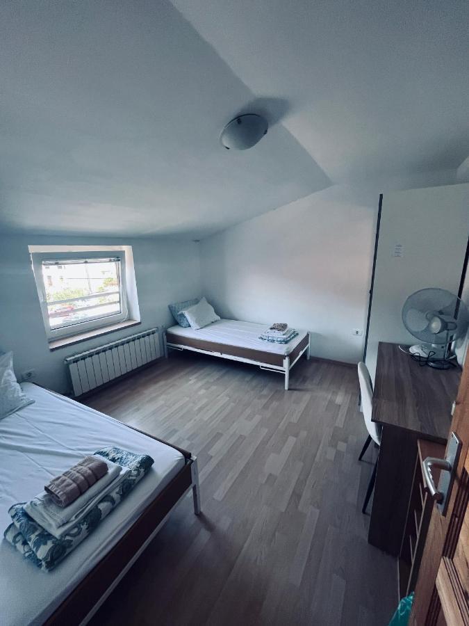 Rooms Busija อิซอลา ภายนอก รูปภาพ