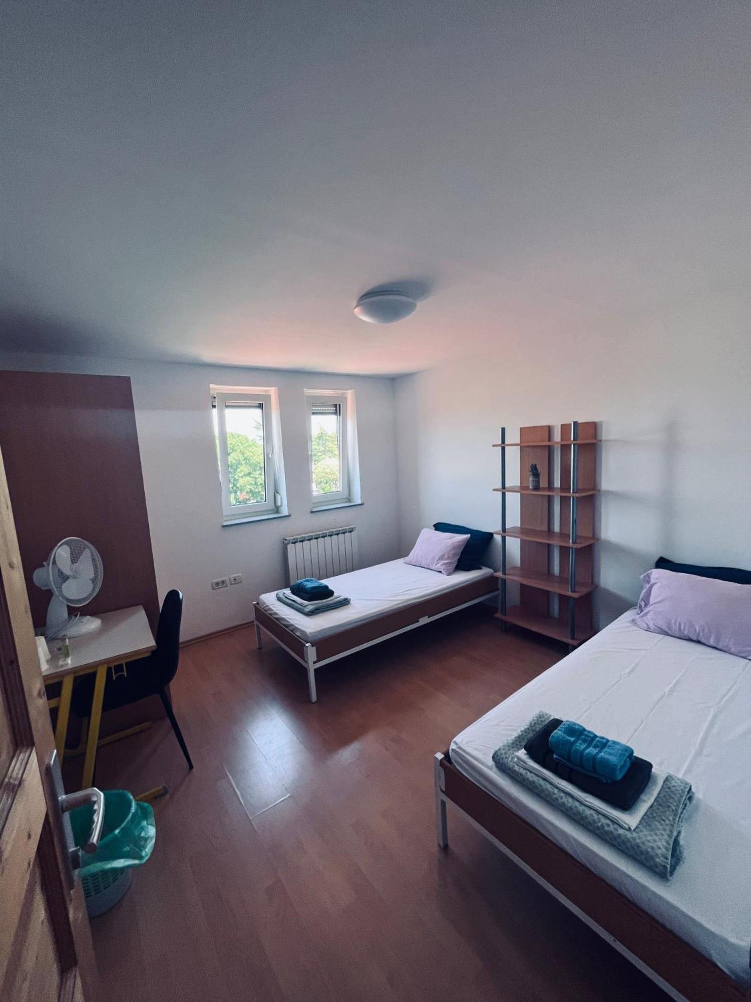 Rooms Busija อิซอลา ภายนอก รูปภาพ