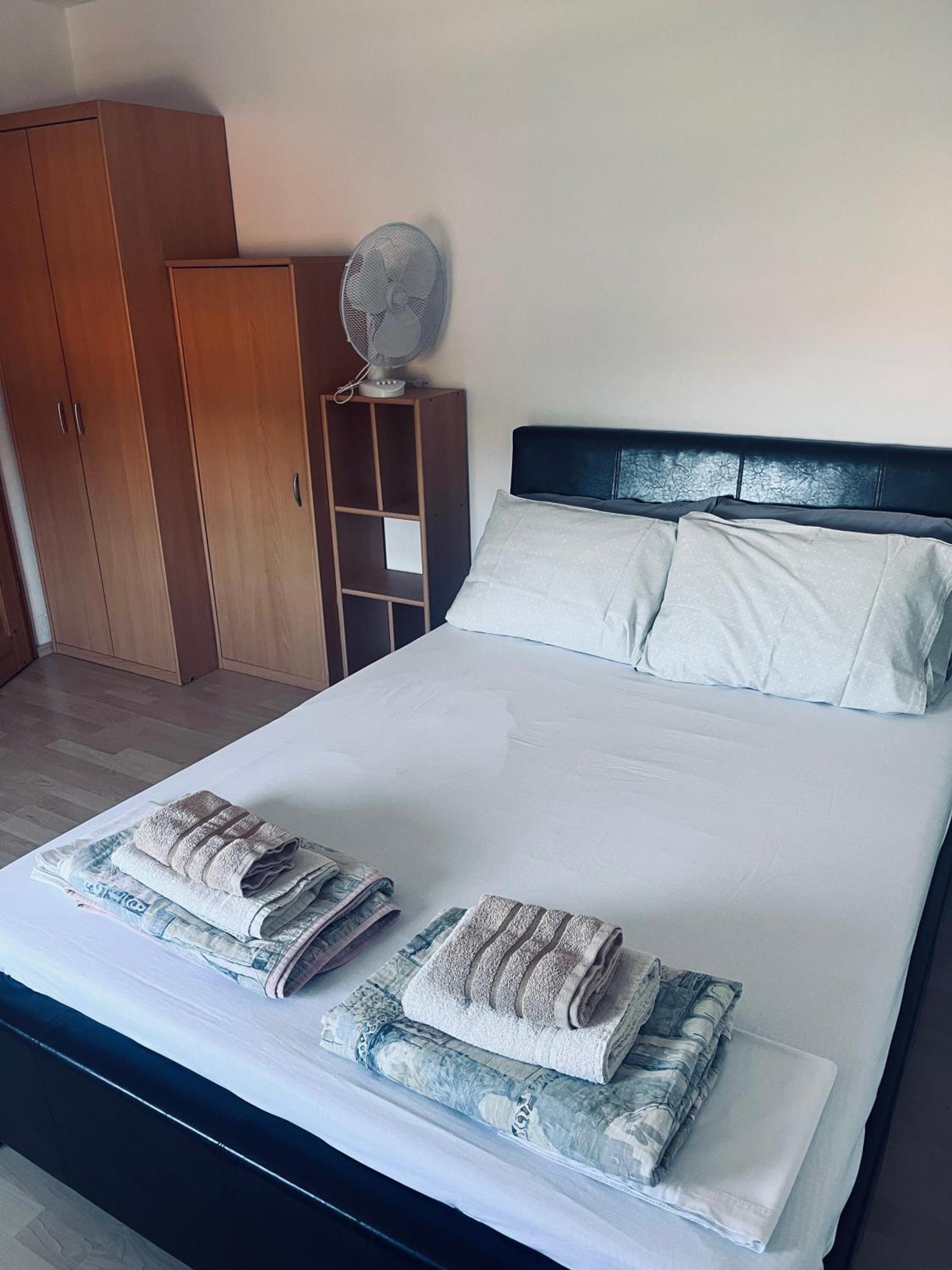 Rooms Busija อิซอลา ภายนอก รูปภาพ